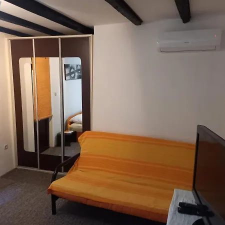 Apartment Old Town Murter