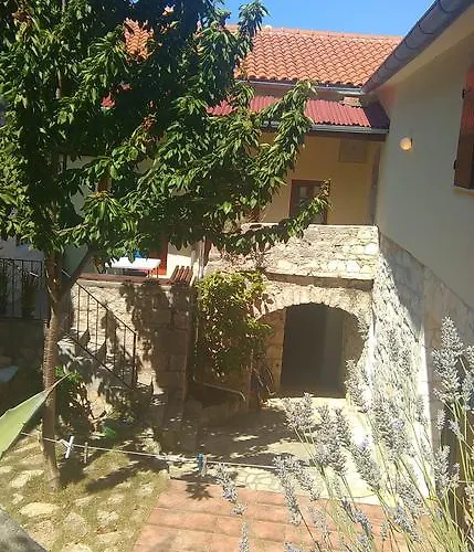 Apartment Old Town Murter