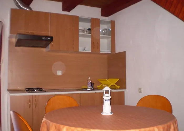 Apartment Old Town Murter